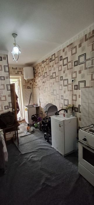 1xonali uy sotiladi