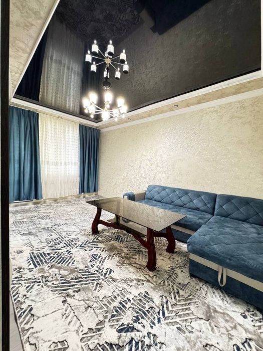 1 комнатная 3 этаж Чиланзар 11 ор-р Шер кафе