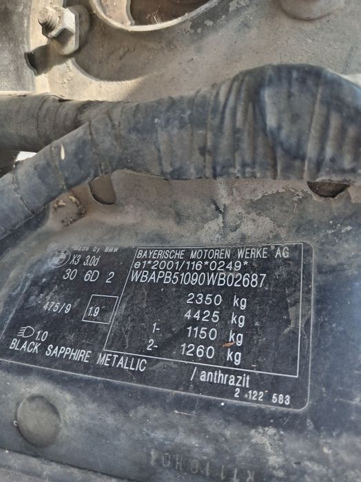 Vând BMW x3 în stare perfectă de funcționare.