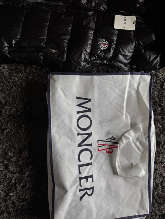 Moncler vest original