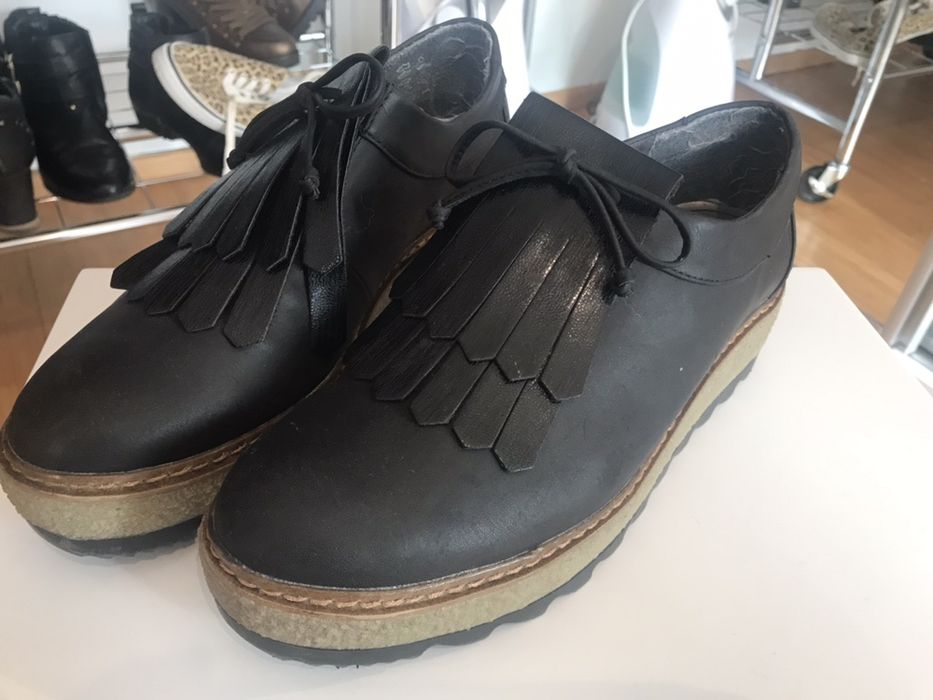 Pantofi Tamaris, in stare excelenta