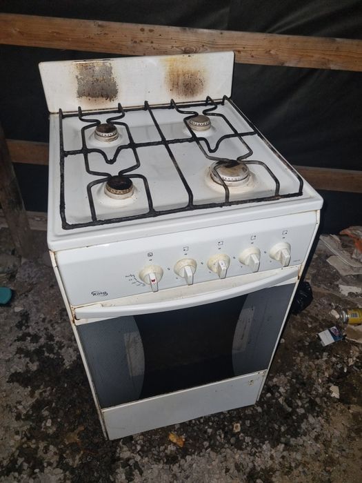 Продам газовую плиту