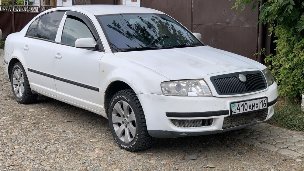 Skoda Superb 2003