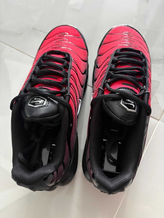 NIKE Air VaporMax Plus