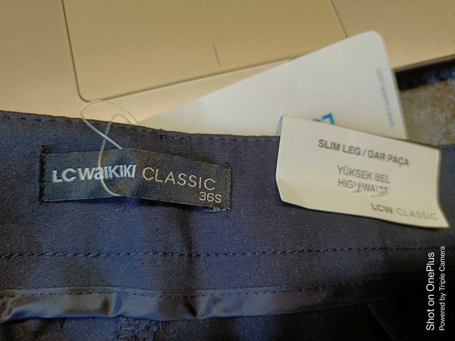 Продам школьные брюки для девочки