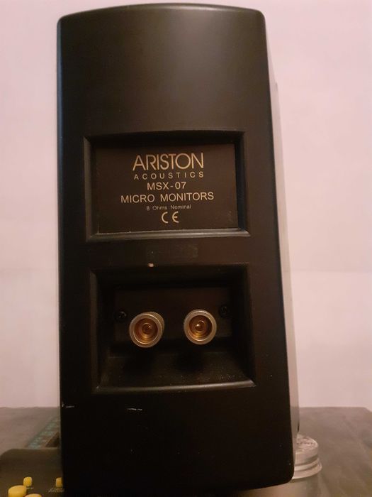Ariston acoUstics мониторни
