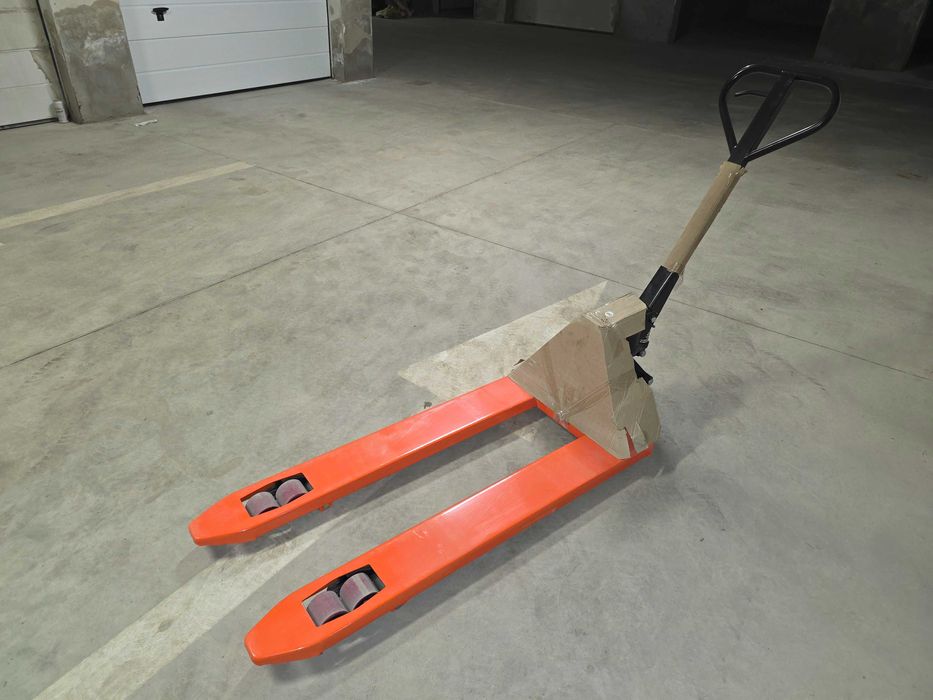 Палетна количка 2500кг