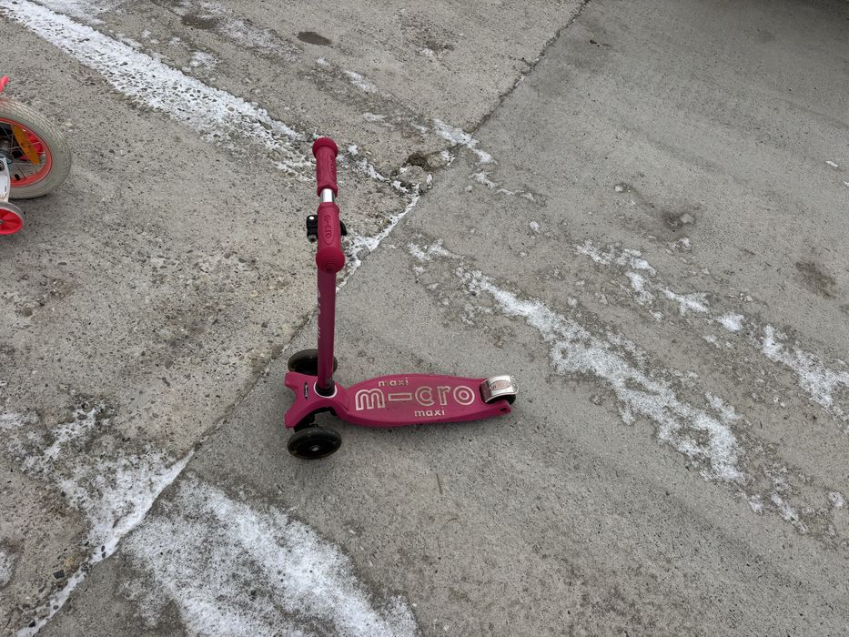 детска тротинетка Micro maxi deluxe