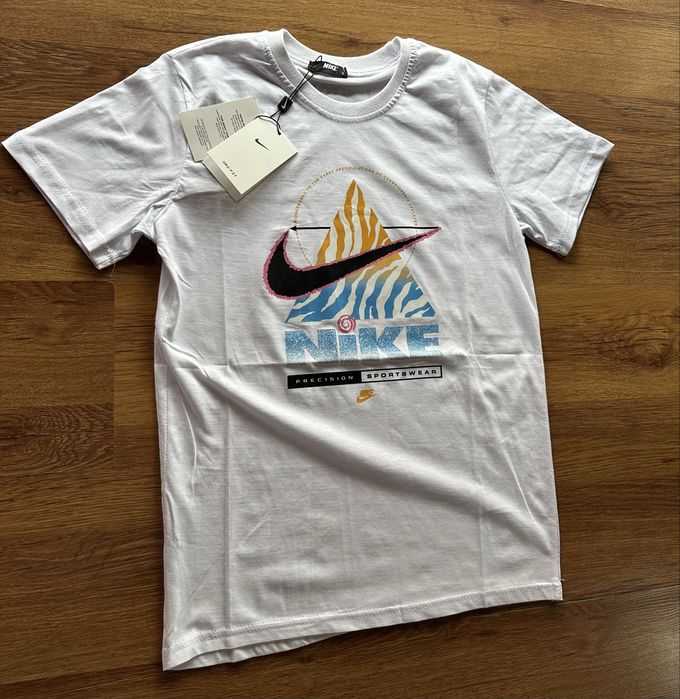 Мъжка,памучна,бяла тениска Nike