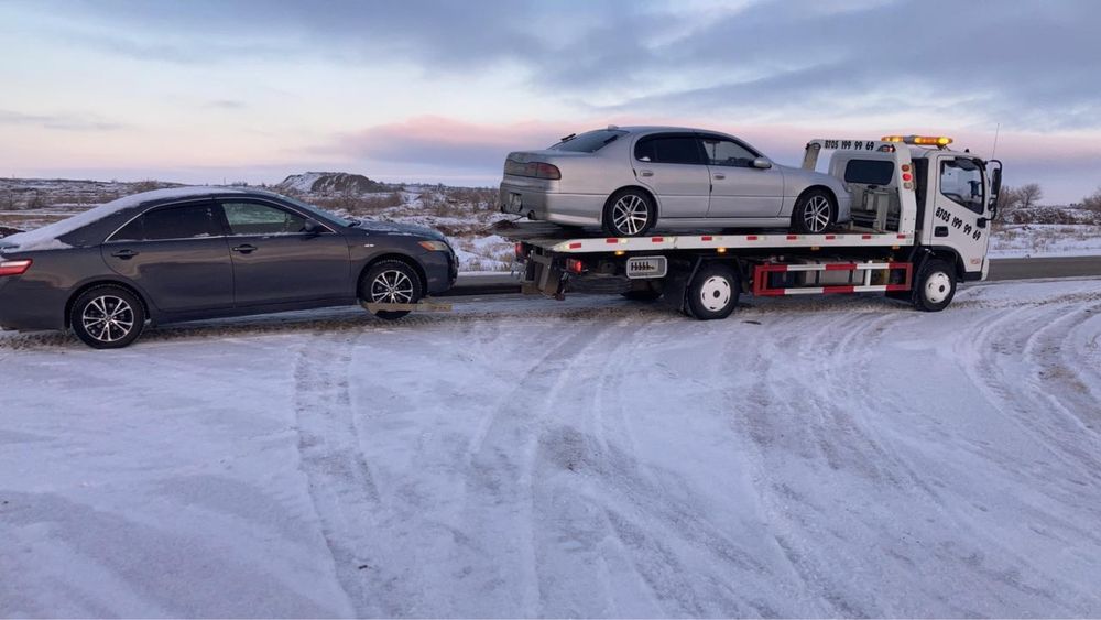 Эвакуатор с гидро площадкой.