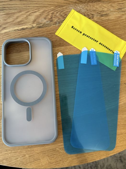 Нов кейс за Iphone 16 pro max с 2 протектора