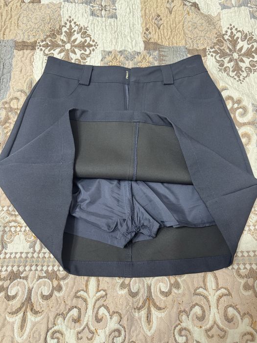 Темно-синяя юбка трапеция