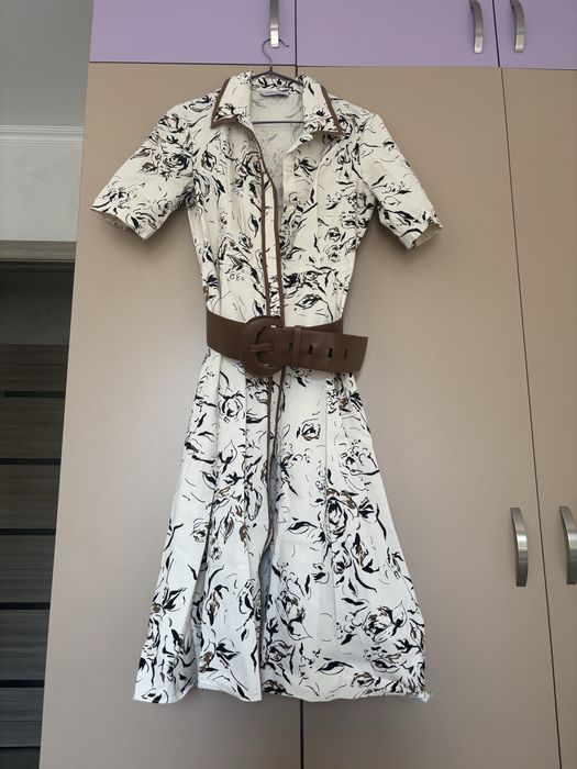 Платье женское с ремнем