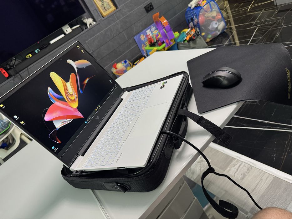 Геймърски лаптоп HP Victus 15,6”
