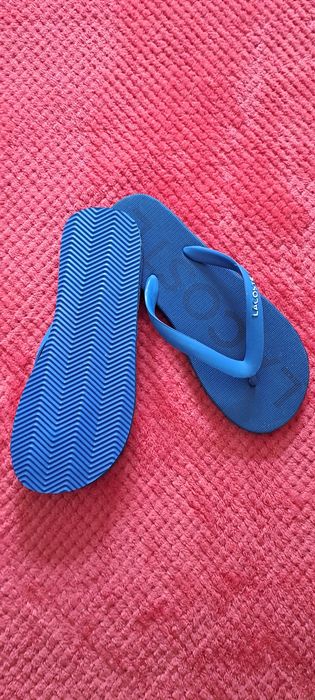 Papuci (șlapi) lacoste