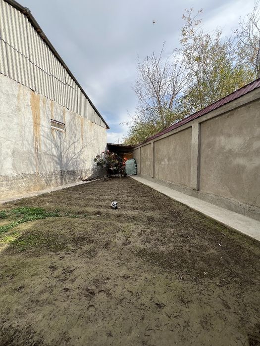 Srochno sotiladi Hovli Nurafshon