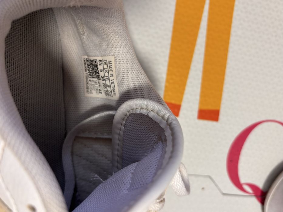 Adidași adidas mărimea 38