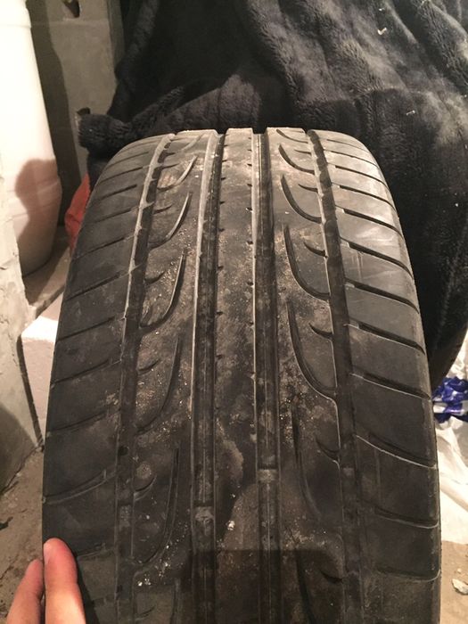 Джанта с гума 235/45/17 Dunlop