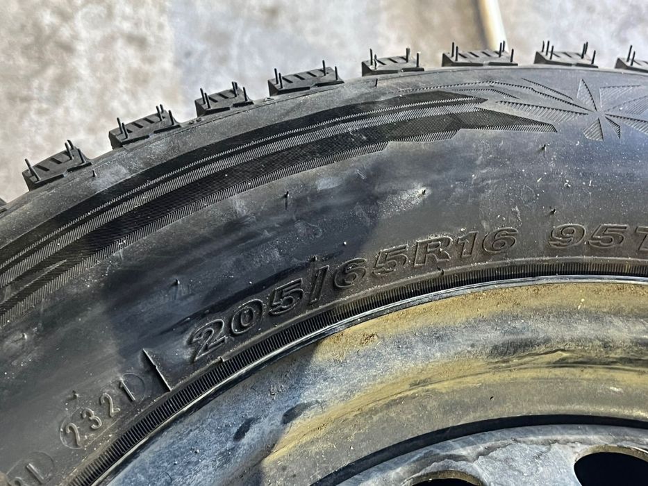 Шина Nexen вместе с дисками