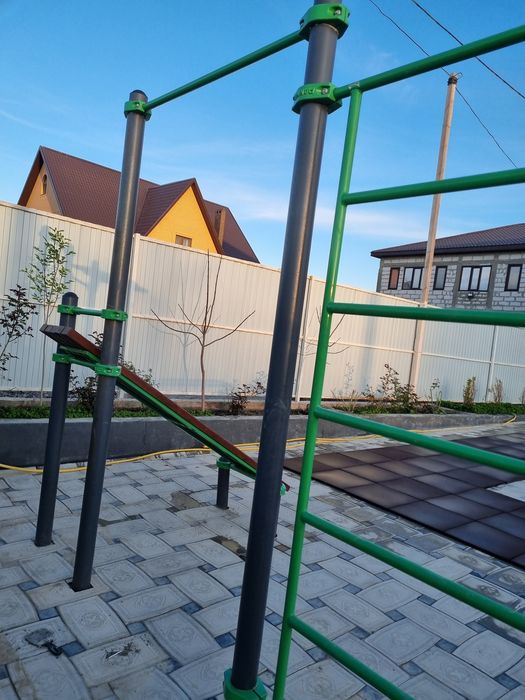 Спортивная площадка турник