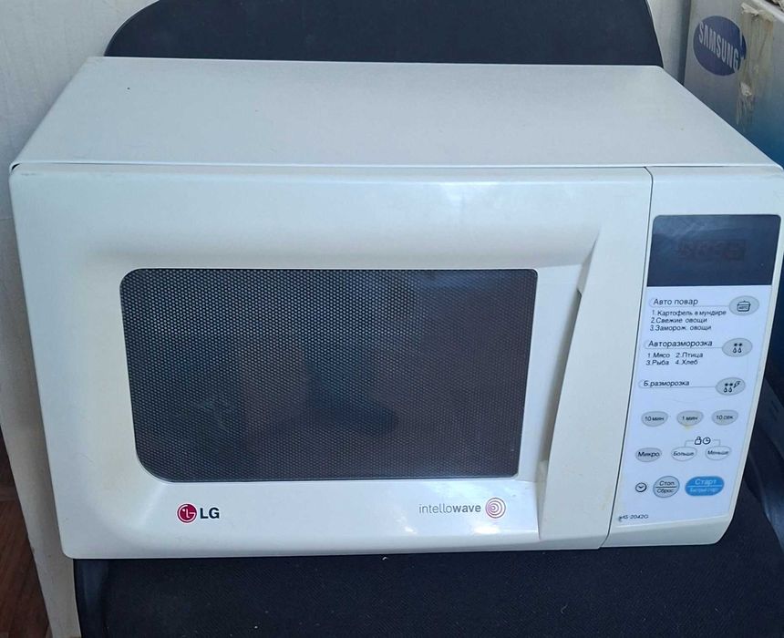 Продам микроволновую печь