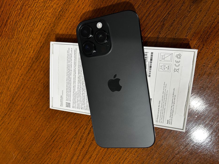 iPhone 16 Pro Max 256GB, 99% baterie.