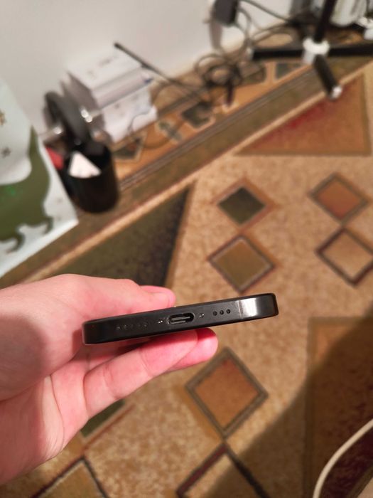 iPhone 16 pro 128gb negru black 10/10 bat 100%