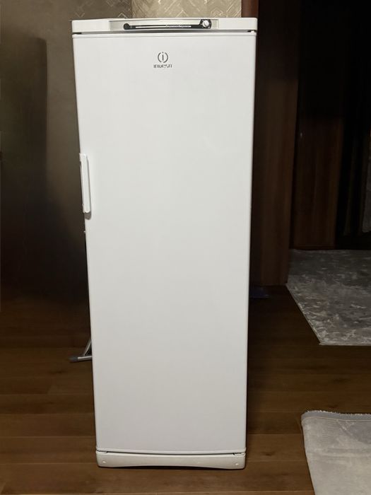 Морозилка indesit