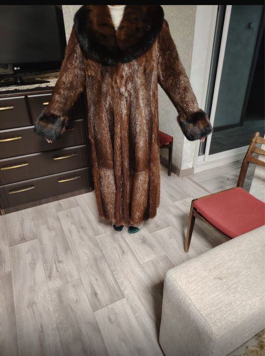 Шуба нутрия  натуралка