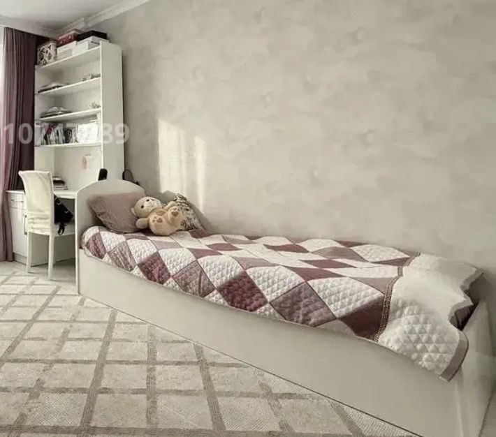 Срочно продаю 2  кровати