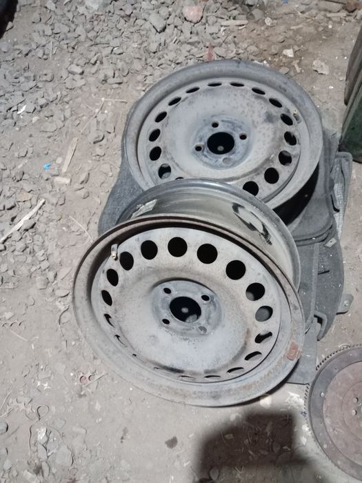 Колёсные диски (железки r15, 4*100)