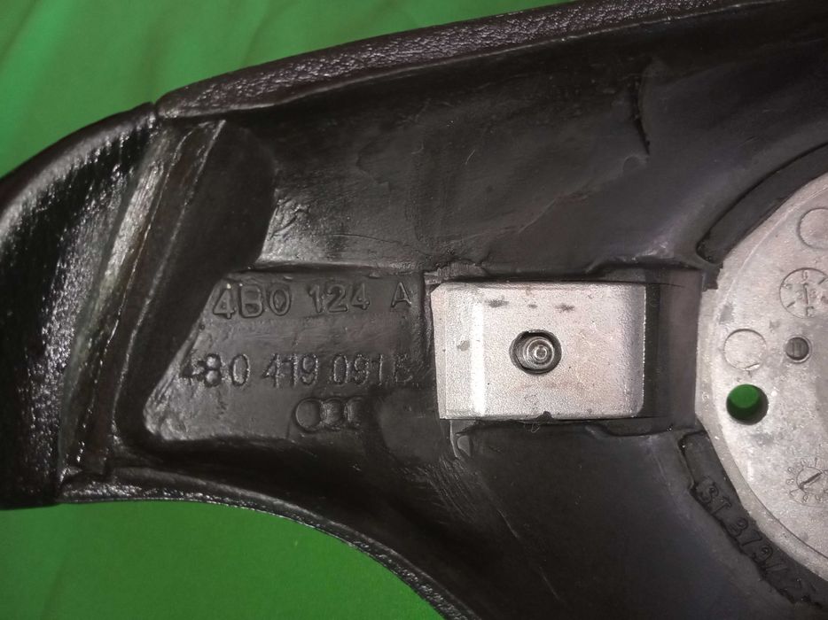 Руль Audi с подушкой