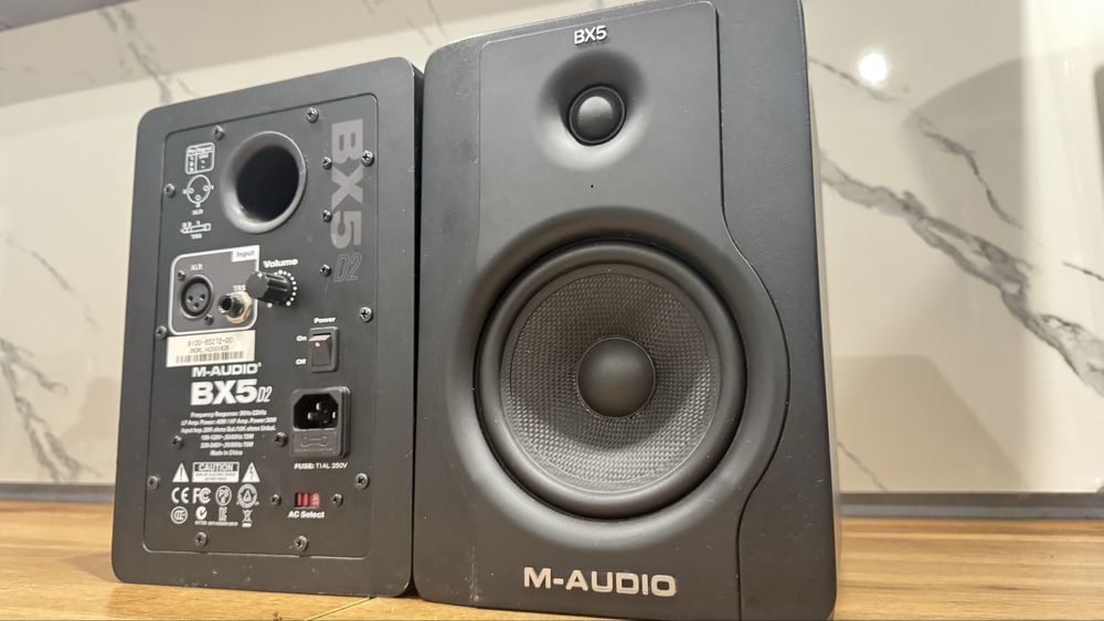 Активные студийные мониторы M-Audio Studiophile BX5a Deluxe