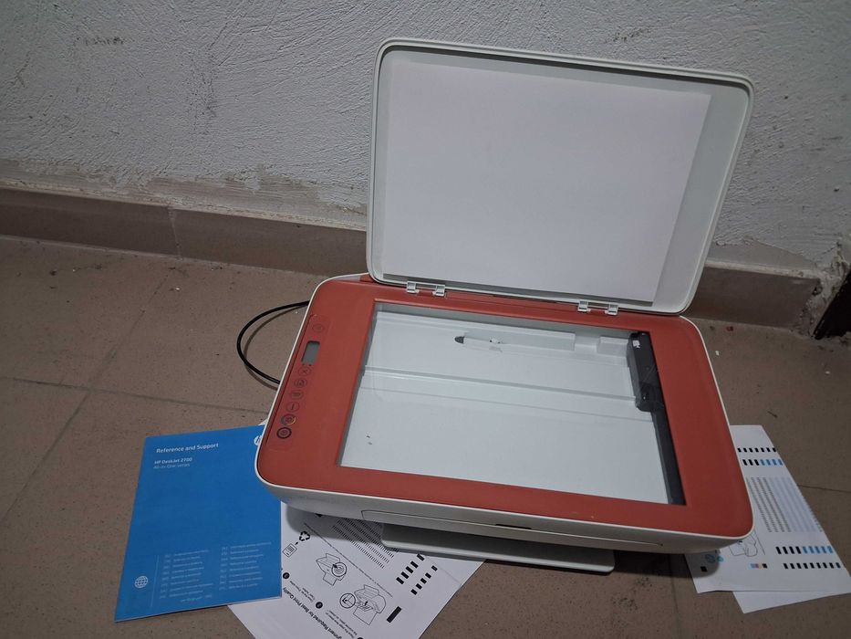 Imprimanta multifunctionala HP 2700 wi-fi