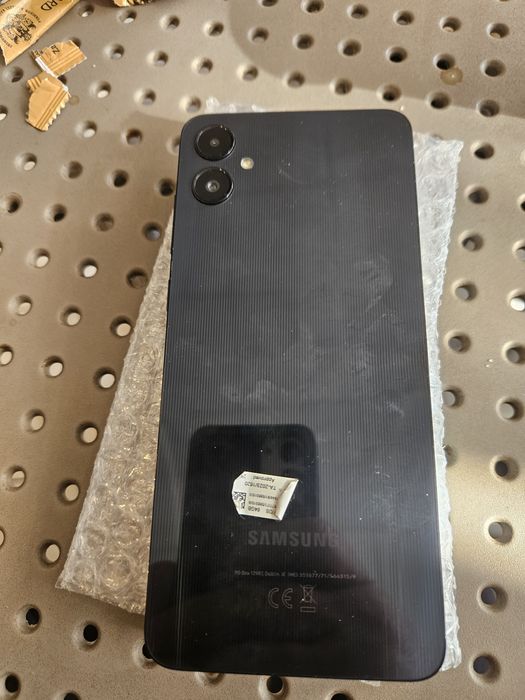 Samsung 05. Stare aproape nou.nereparat  neschimbat nimic la el .doar in braila.
