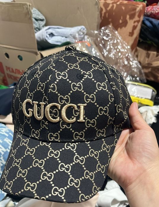 Киім әртүрлі сән және стиль