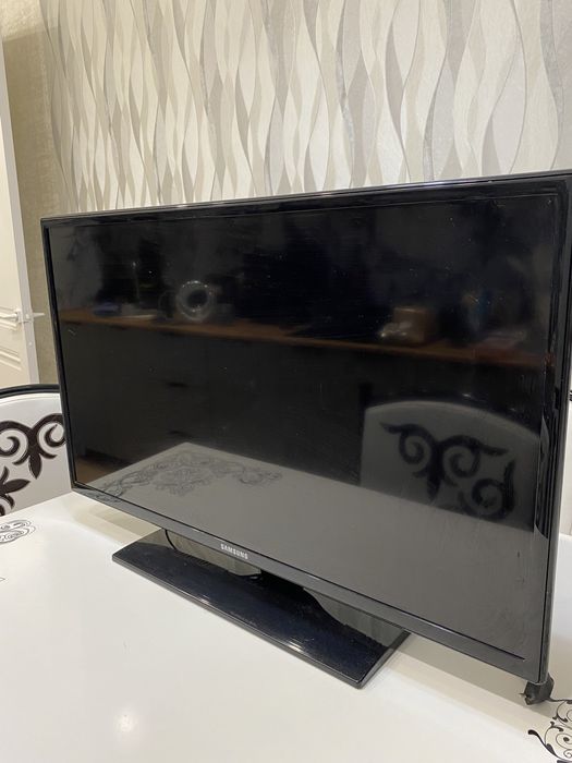 Телевизор samsung