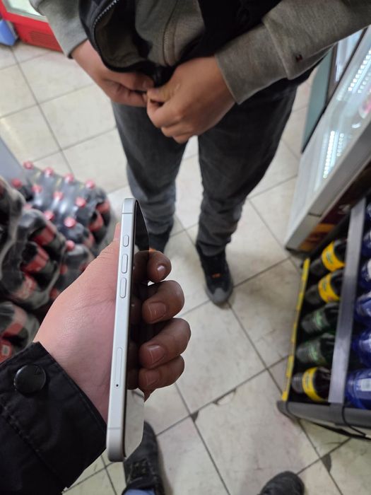 айфон 16  white 256 gb