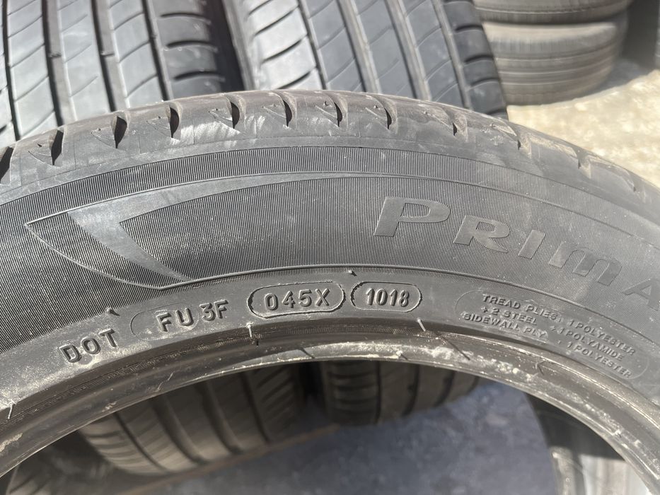4 бр. летни гуми 215/55/17 Michelin DOT 0818 4,5-5 mm