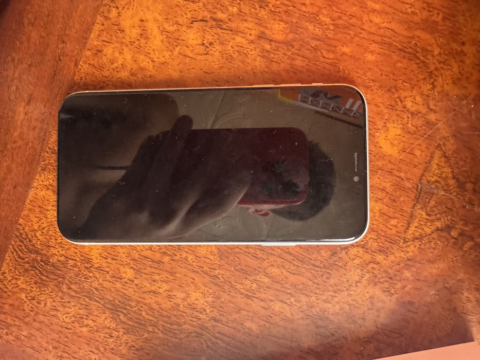 Продаю срочна iPhone Xr цена договорная