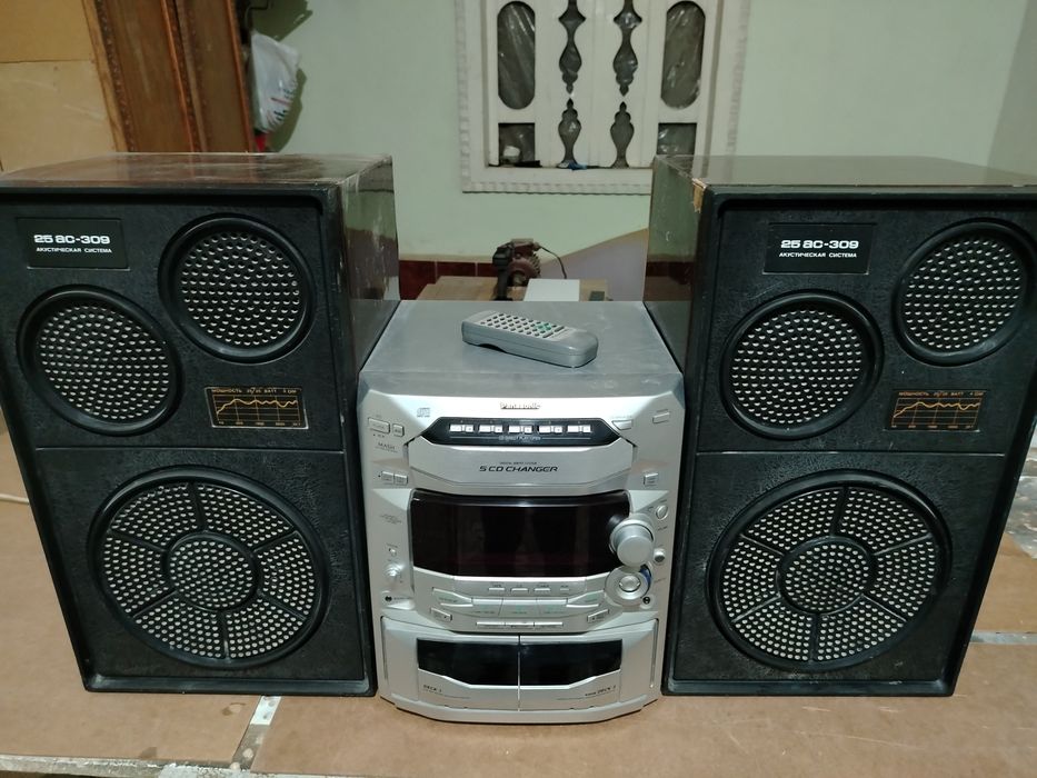 Музыкальный центр