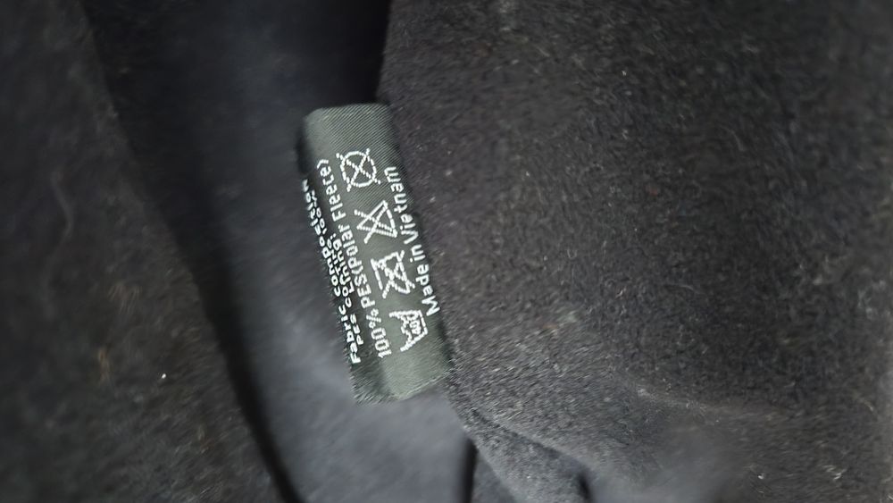 Продам жилетку Mercedes