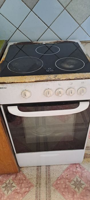 Продам электроплиту фирмы BEKO
