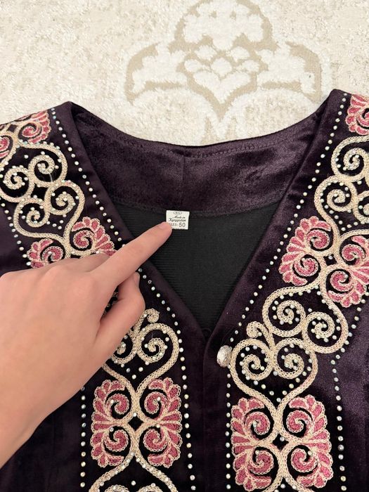 Жилетка в национальном стиле 6тыс.