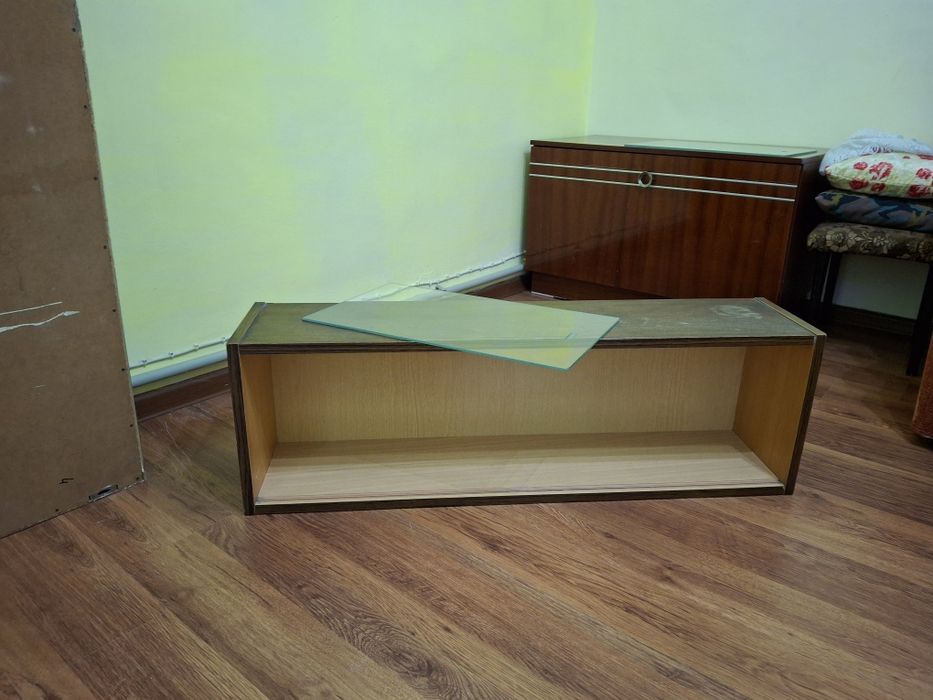 Продаю книжные полки