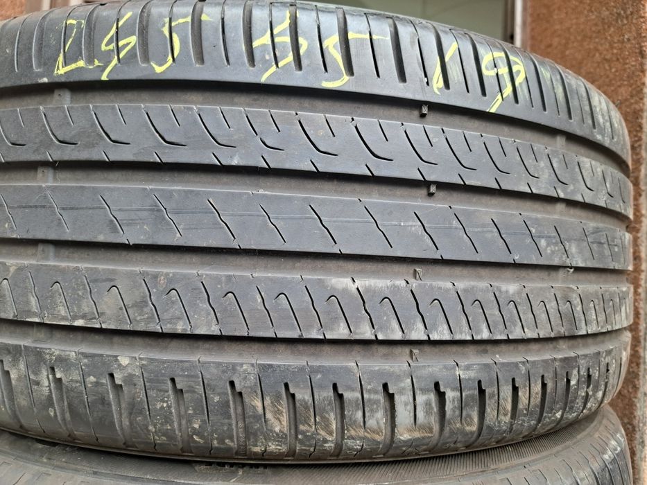 2 anvelope 245/45 R19 Barum