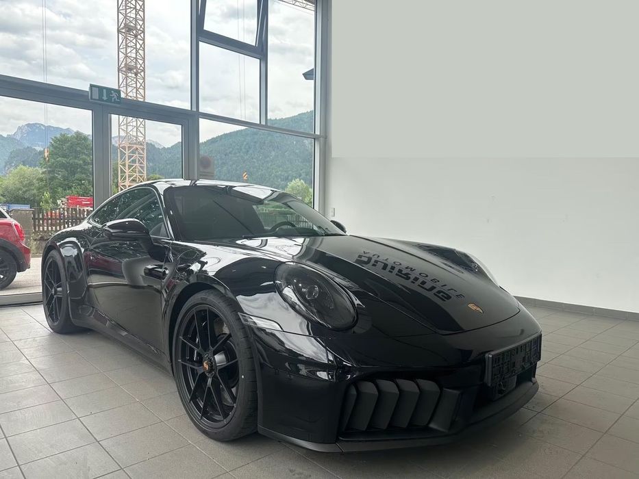 Porsche 911 Porsche 911 992.2 Carrera 4 GTS Facelift | Garantie