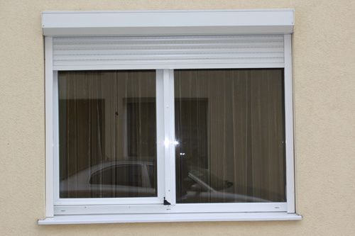 Plase de insecte , geamuri din PVC , rulouri exterioare , usi de garaj