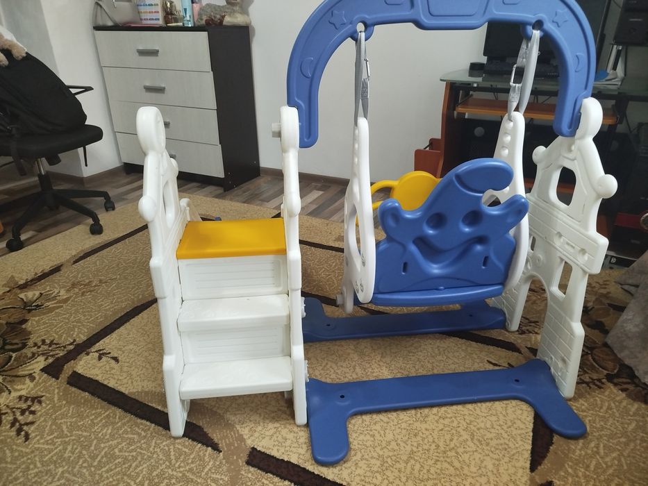 Качели с горкай б/у