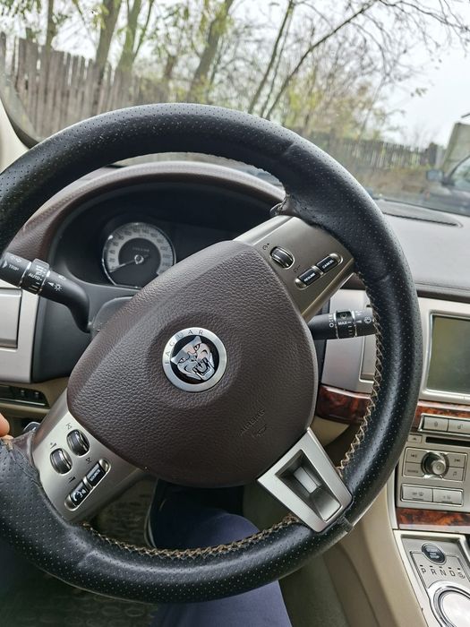 Vând Jaguar  XF 3.0